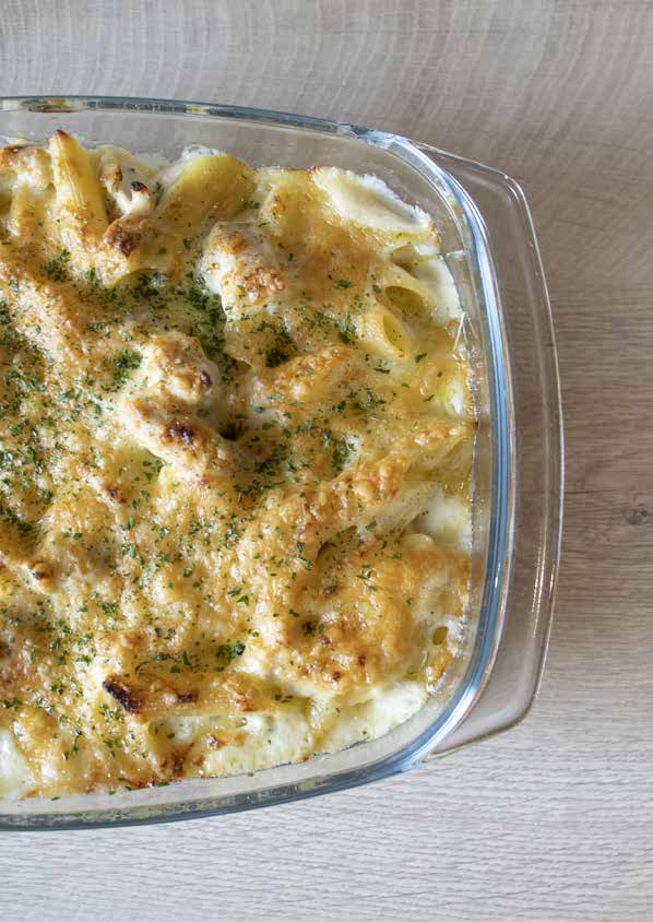 (Very) cheesy chicken pasta
